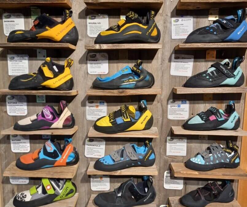 Deine persönliche Kletterschuh- Beratung in der Bloc Hütte